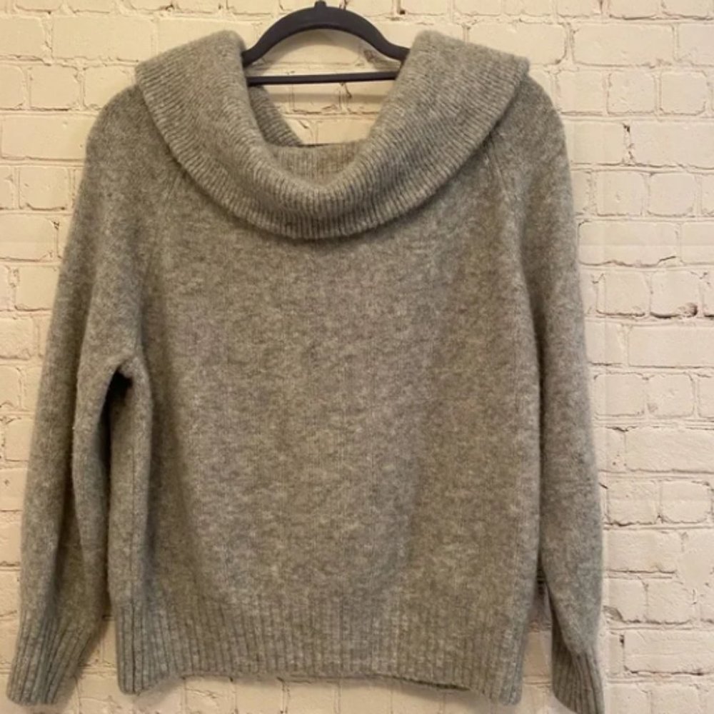 H&M Cowl Neck Sweater Size Small